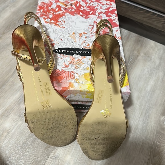 Heels - Picture 2 of 5